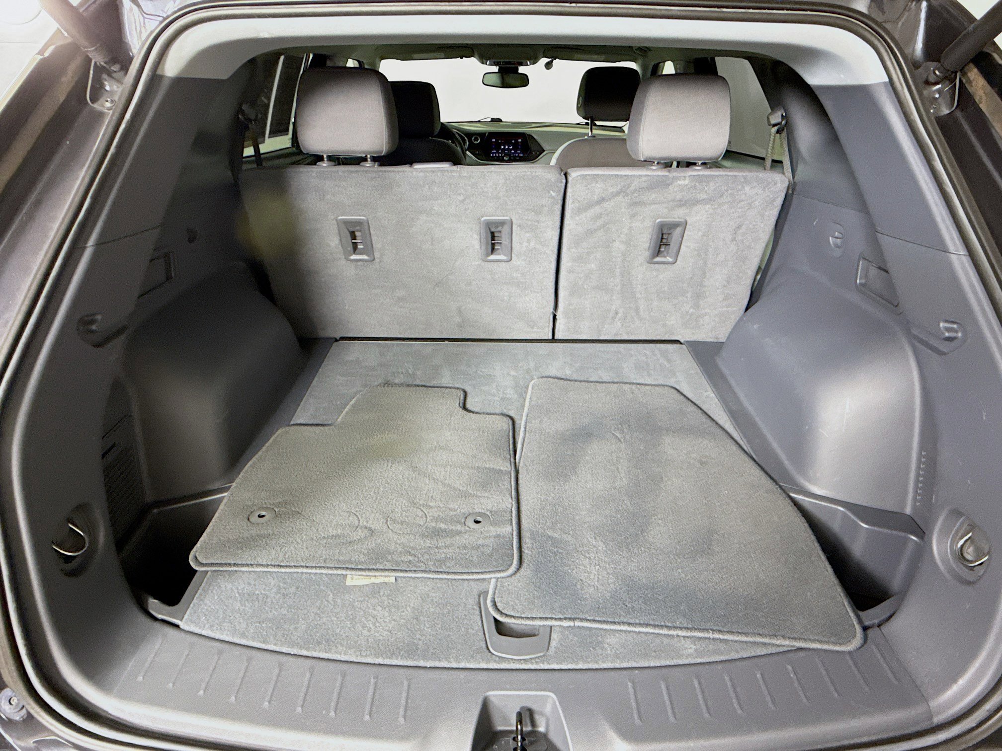 Used 2022 Chevrolet Blazer LT image 32