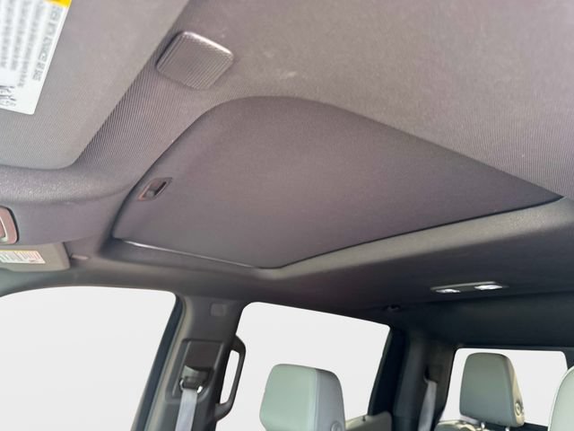Used 2023 GMC Sierra 1500 SLT w/ SLT Premium Package AWD/4WD image 18