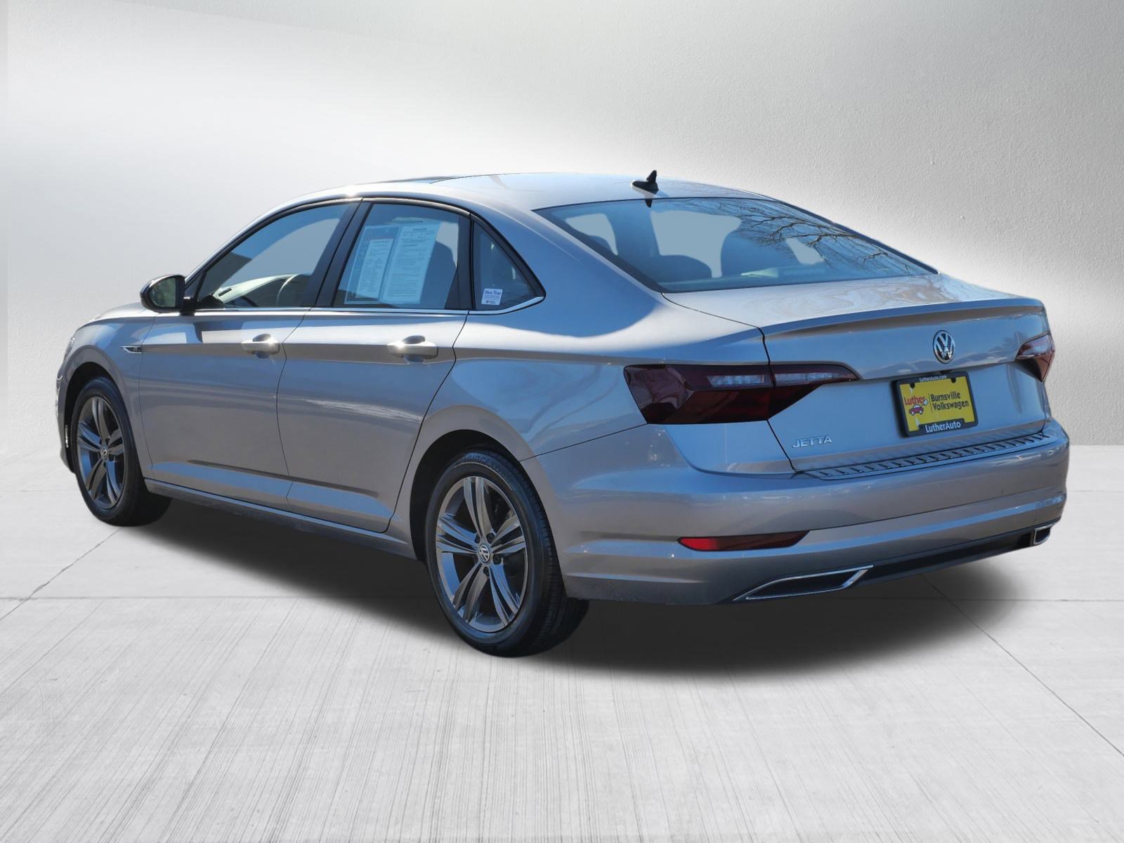 Certified 2021 Volkswagen Jetta R-Line w/ R-Line Cold Weather Package image 5