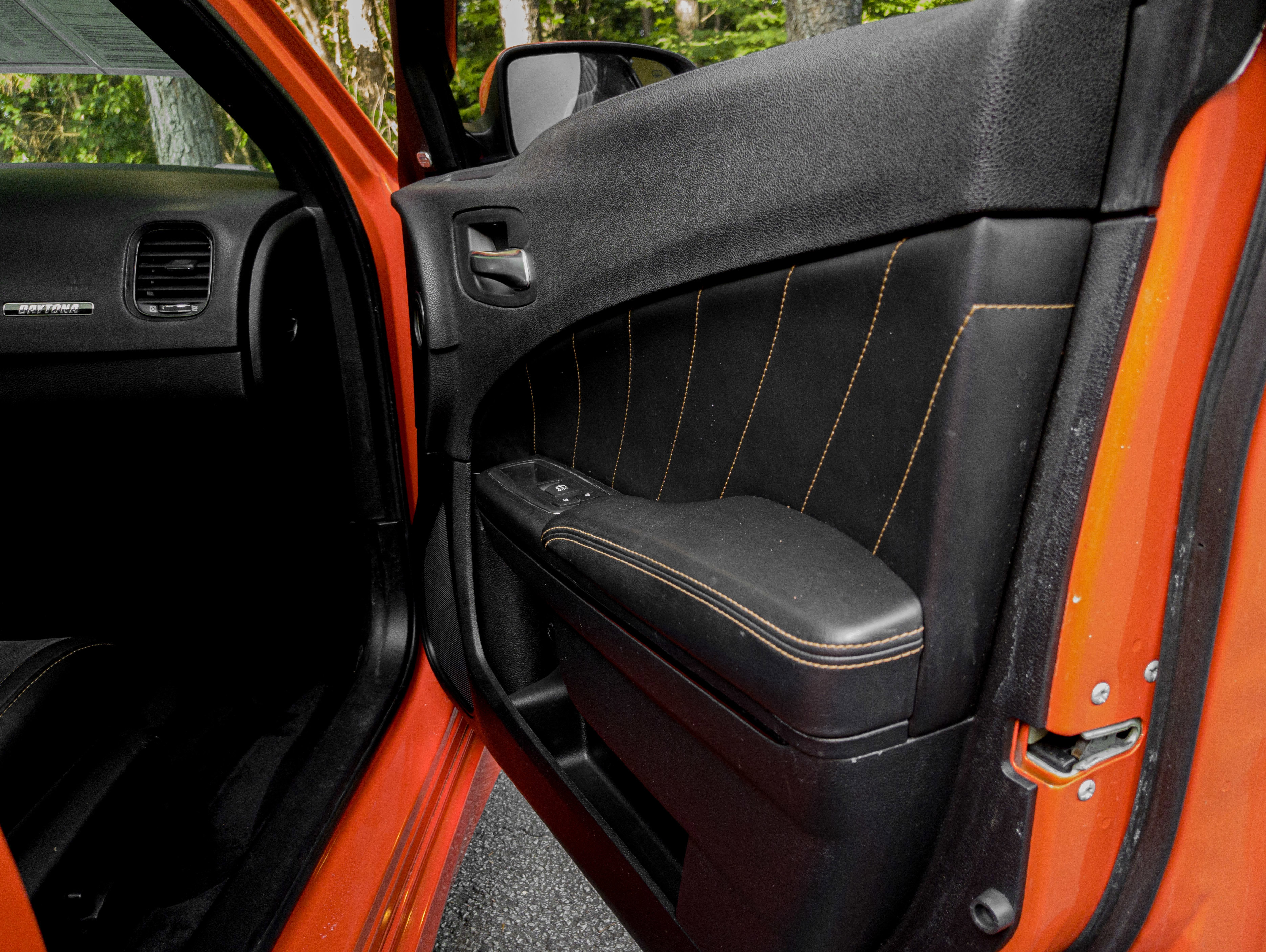 Used 2018 Dodge Charger R/T image 16