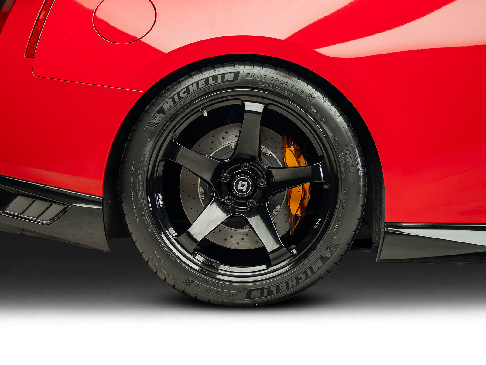 Used 2023 Nissan GT-R Premium AWD/4WD image 31
