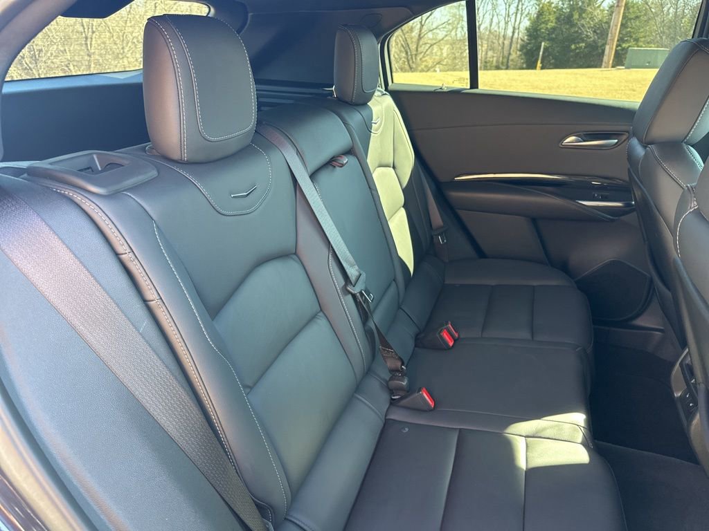 Certified 2024 Cadillac XT4 Luxury w/ Cold Weather Package image 38