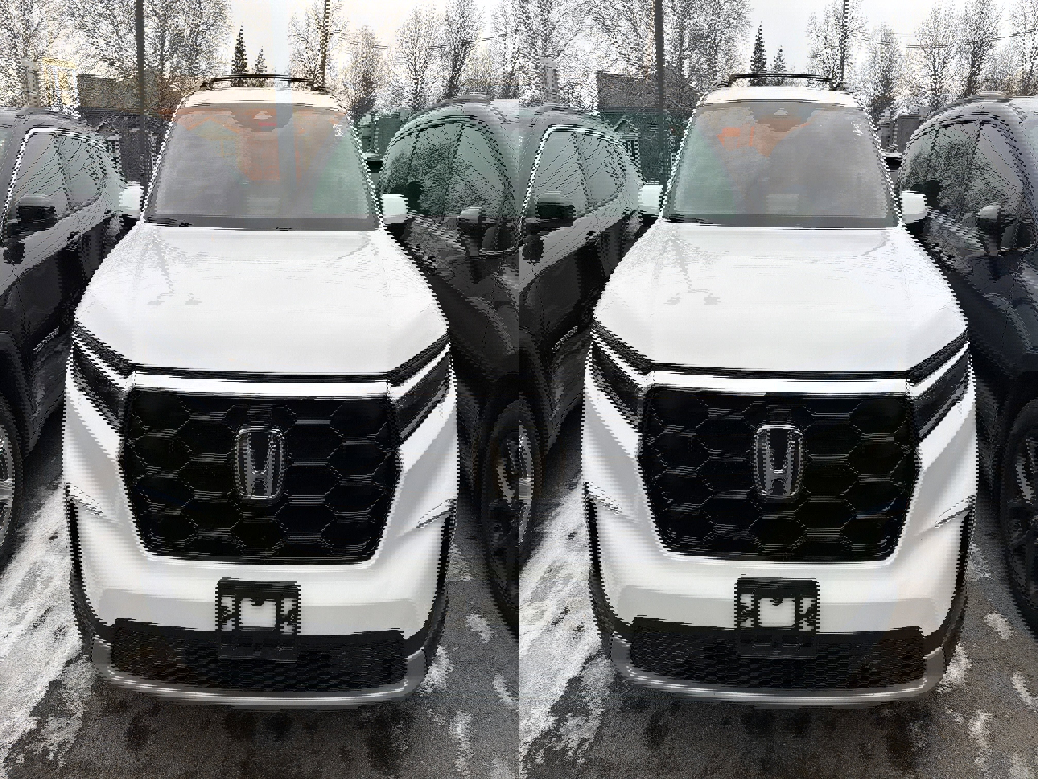 Used 2023 Honda Pilot Touring image 3