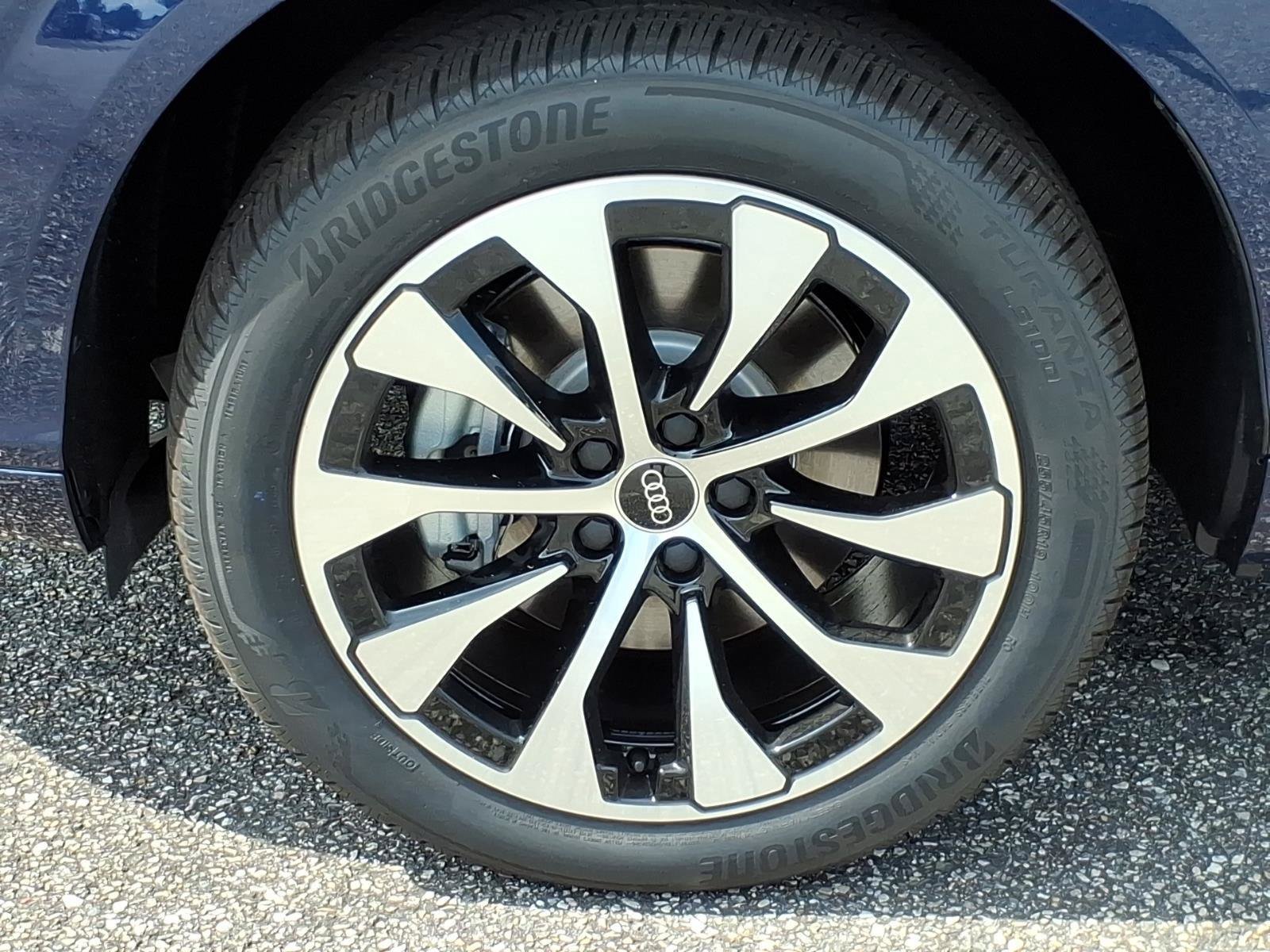 New 2026 Audi Q3 quattro 2.0T AWD/4WD image 4