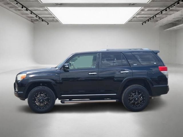 Used 2012 Toyota 4Runner SR5 AWD/4WD image 2