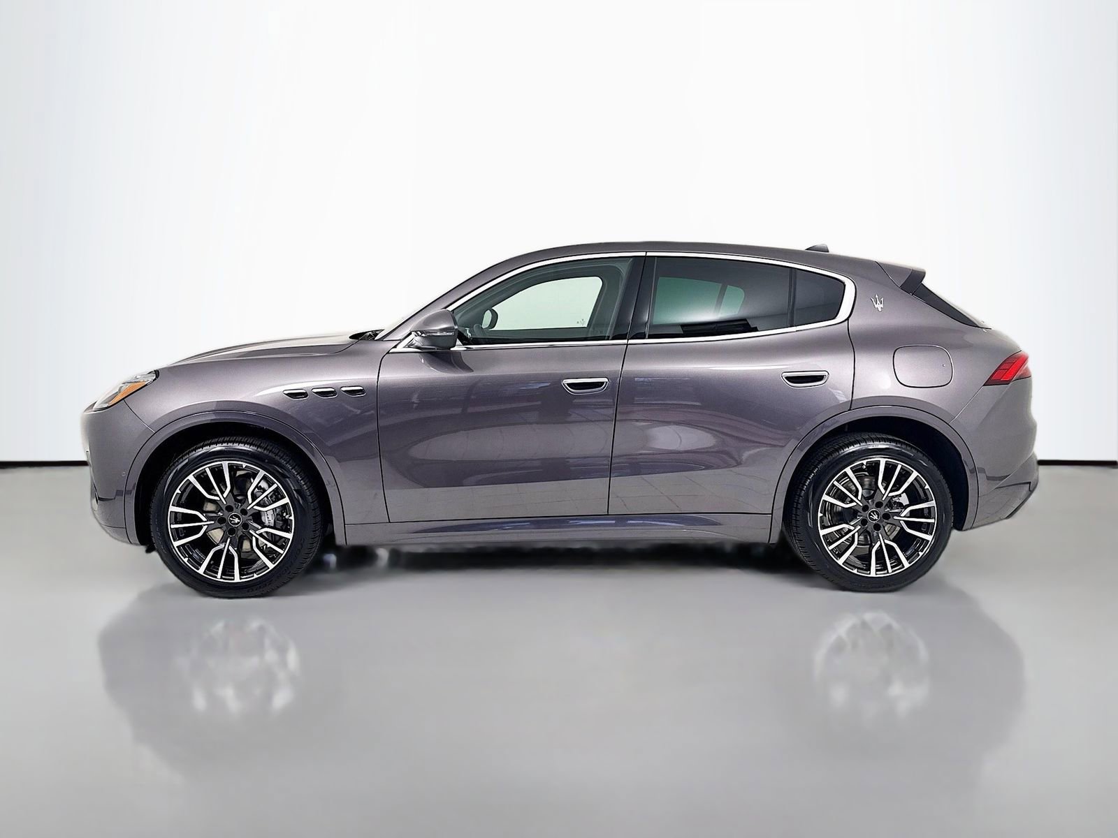 New 2025 Maserati Grecale GT AWD/4WD image 5