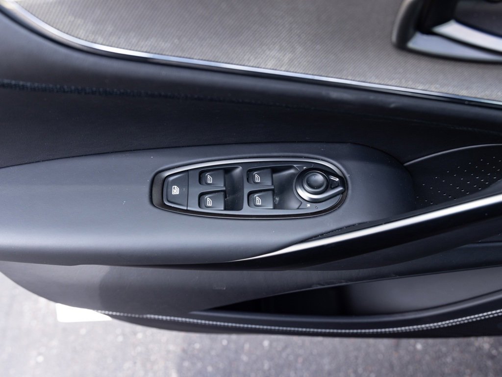 New 2025 Aston Martin DBX 707 image 18