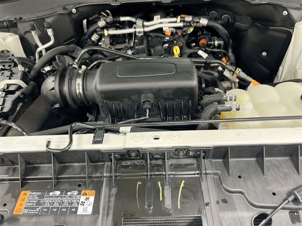 Used 2022 Ford Explorer XLT w/ Equipment Group 202A image 24