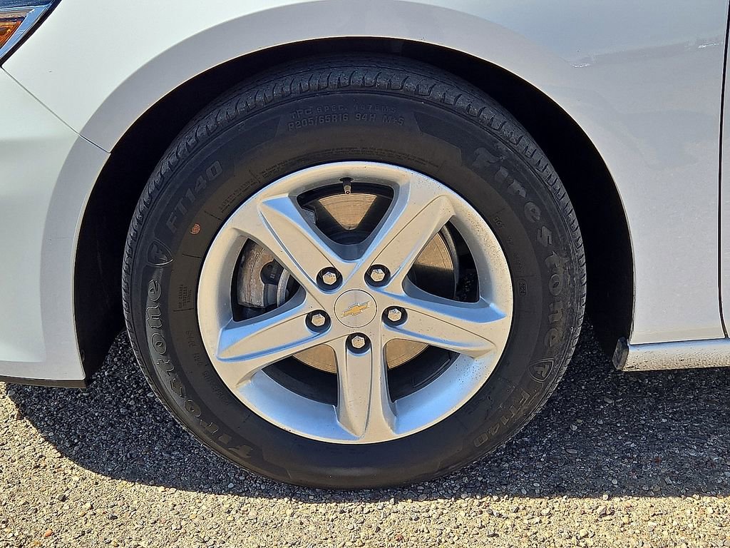 Used 2025 Chevrolet Malibu LS FWD image 10