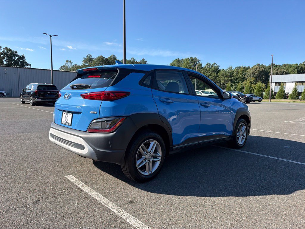 Used 2022 Hyundai Kona SE w/ Cargo Package AWD/4WD image 8