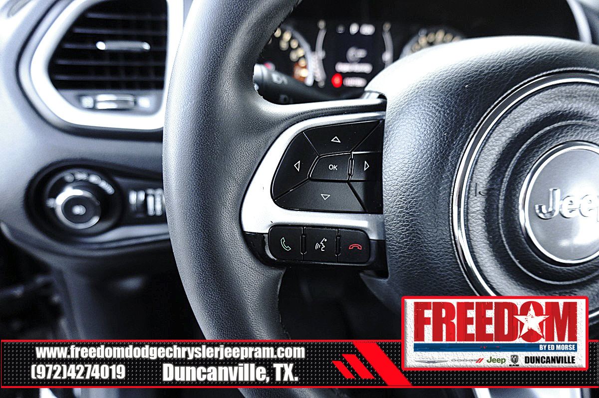 Used 2020 Jeep Renegade Latitude FWD image 25