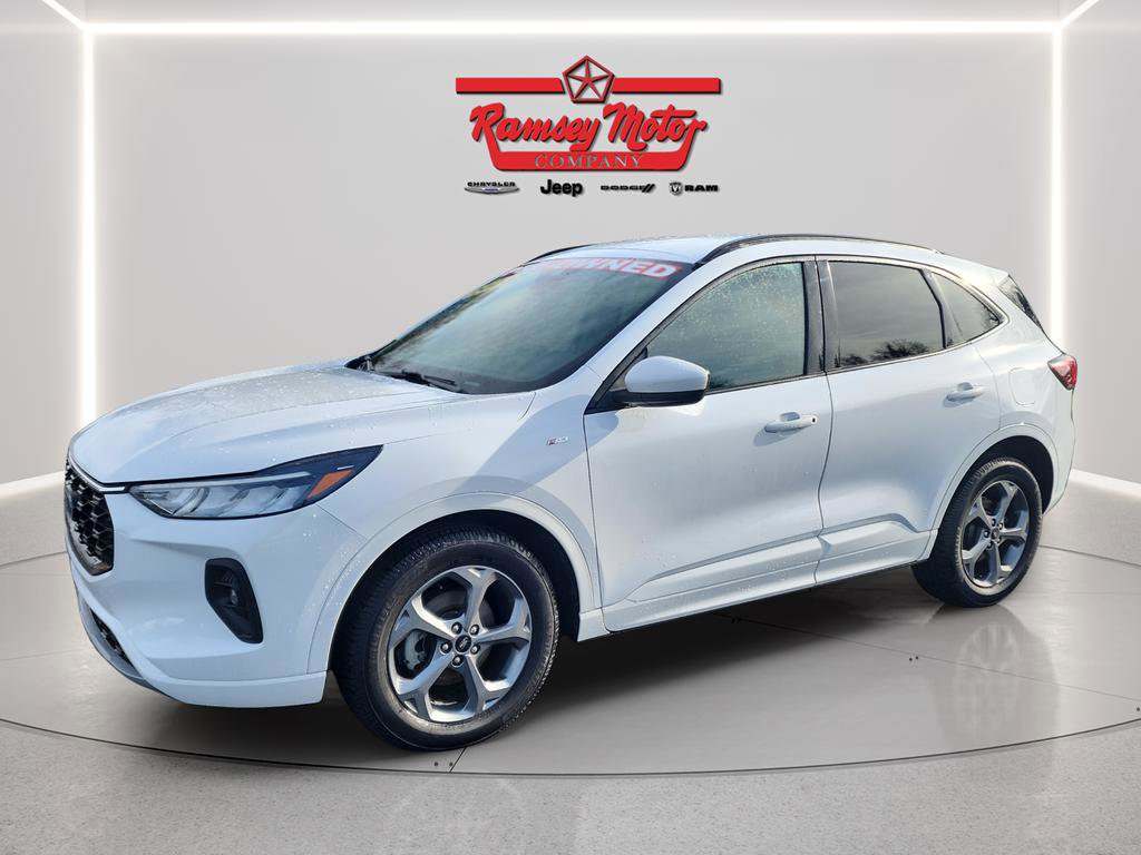 Used 2023 Ford Escape ST-Line Select image 1