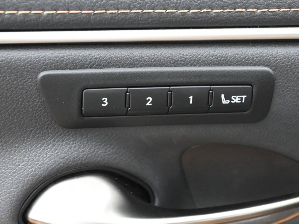 Used 2023 Lexus ES 350 w/ Premium Package image 5