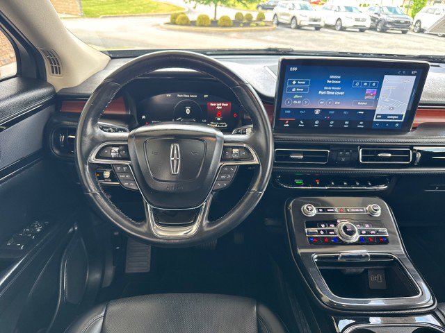 Used 2022 Lincoln Nautilus Reserve AWD/4WD image 8