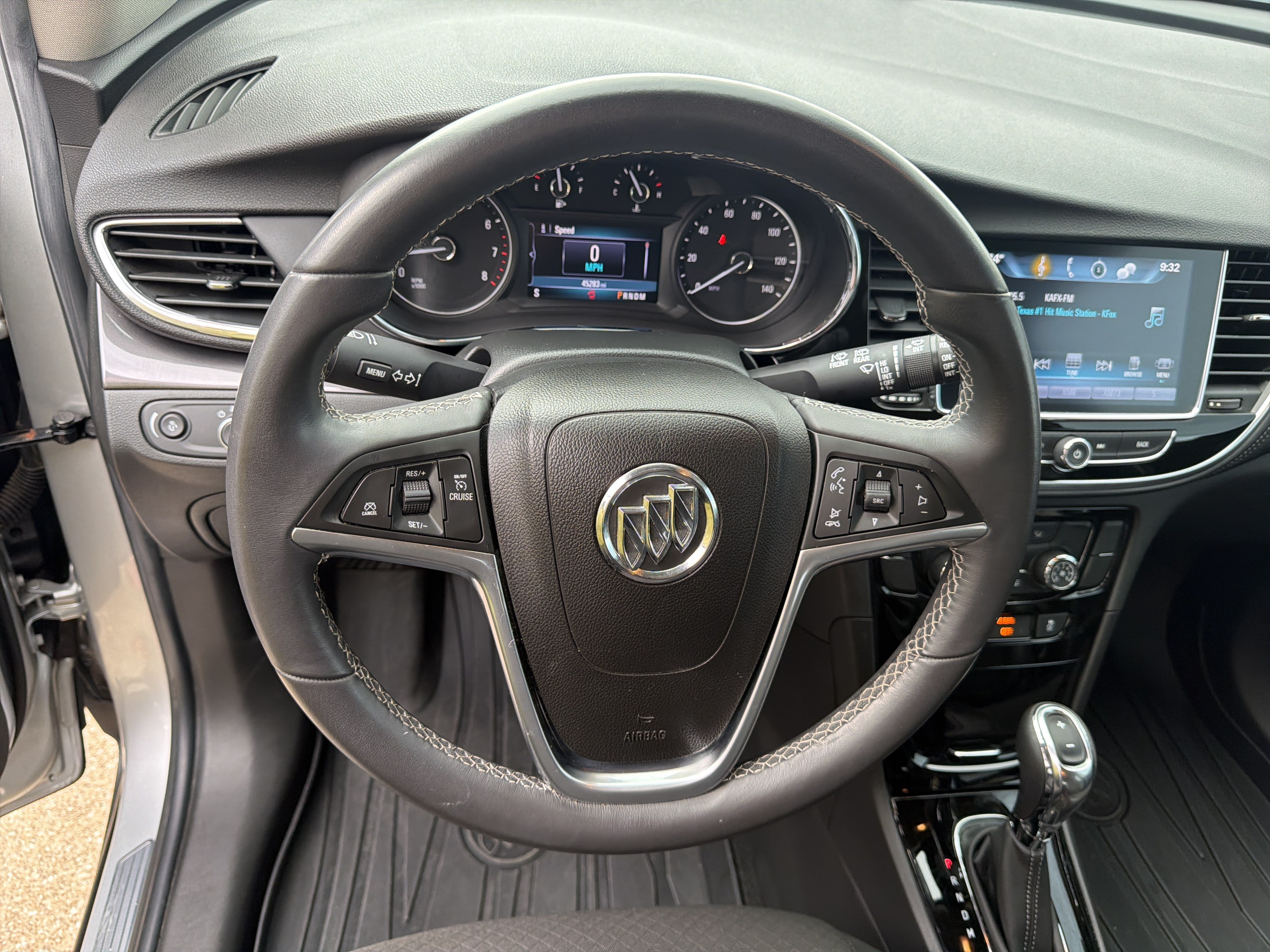 Used 2021 Buick Encore Preferred w/ Safety Package FWD image 14