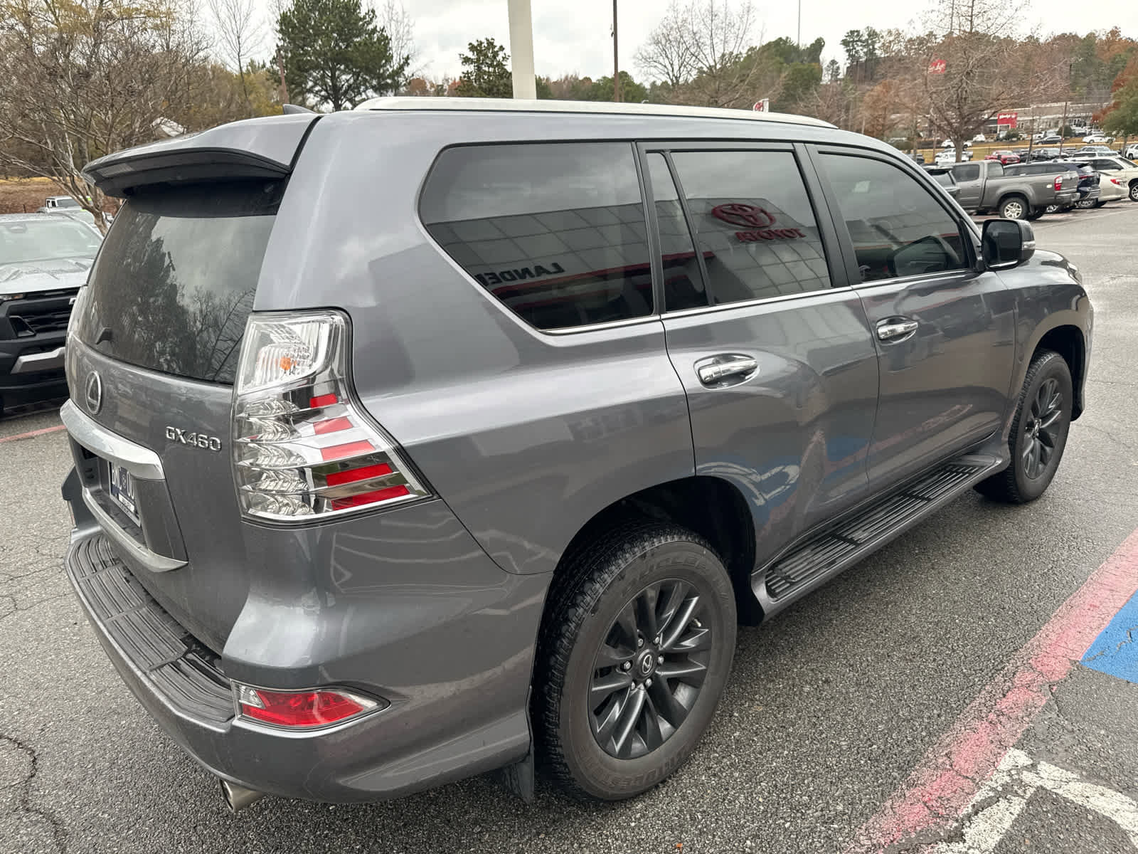 Used 2023 Lexus GX 460 Premium image 4