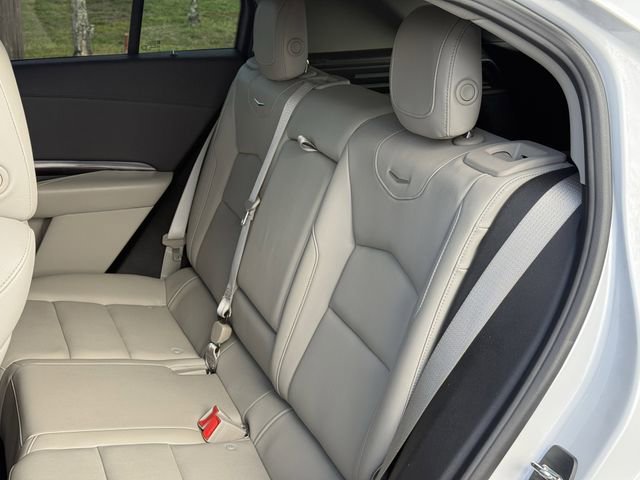 Used 2021 Cadillac XT4 Luxury w/ Driver Awareness Package FWD image 29