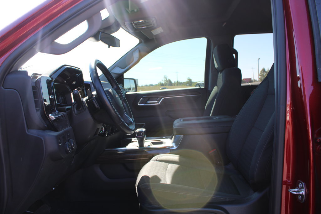 Used 2022 Chevrolet Silverado 1500 LT RWD image 17