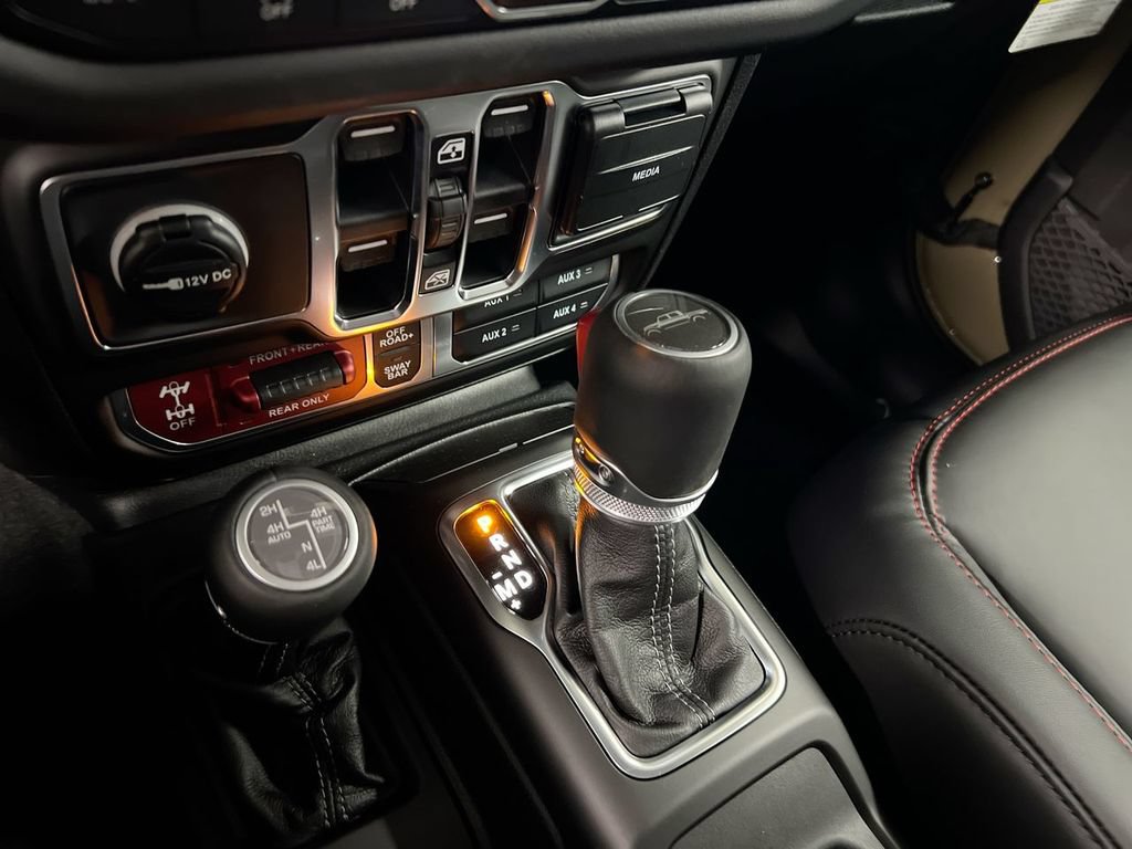 New 2026 Jeep Gladiator Rubicon AWD/4WD image 16