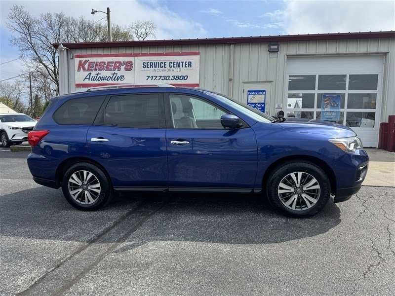 Used 2019 Nissan Pathfinder SV AWD/4WD image 1