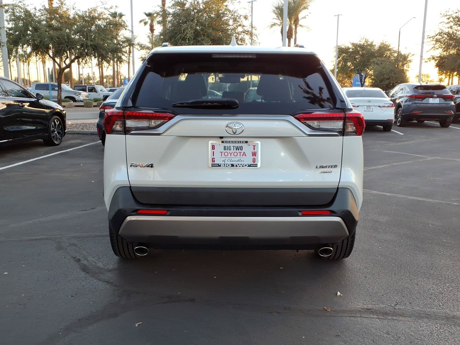 Certified 2022 Toyota RAV4 Limited AWD/4WD image 5