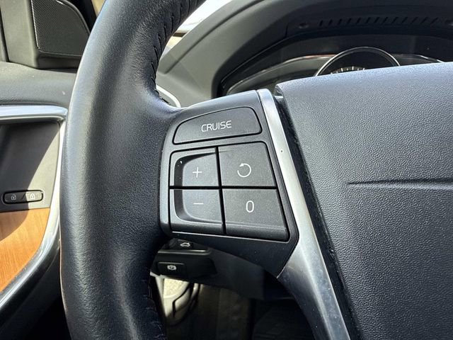 Used 2017 Volvo XC60 T5 Inscription w/ Preferred Option Package image 28