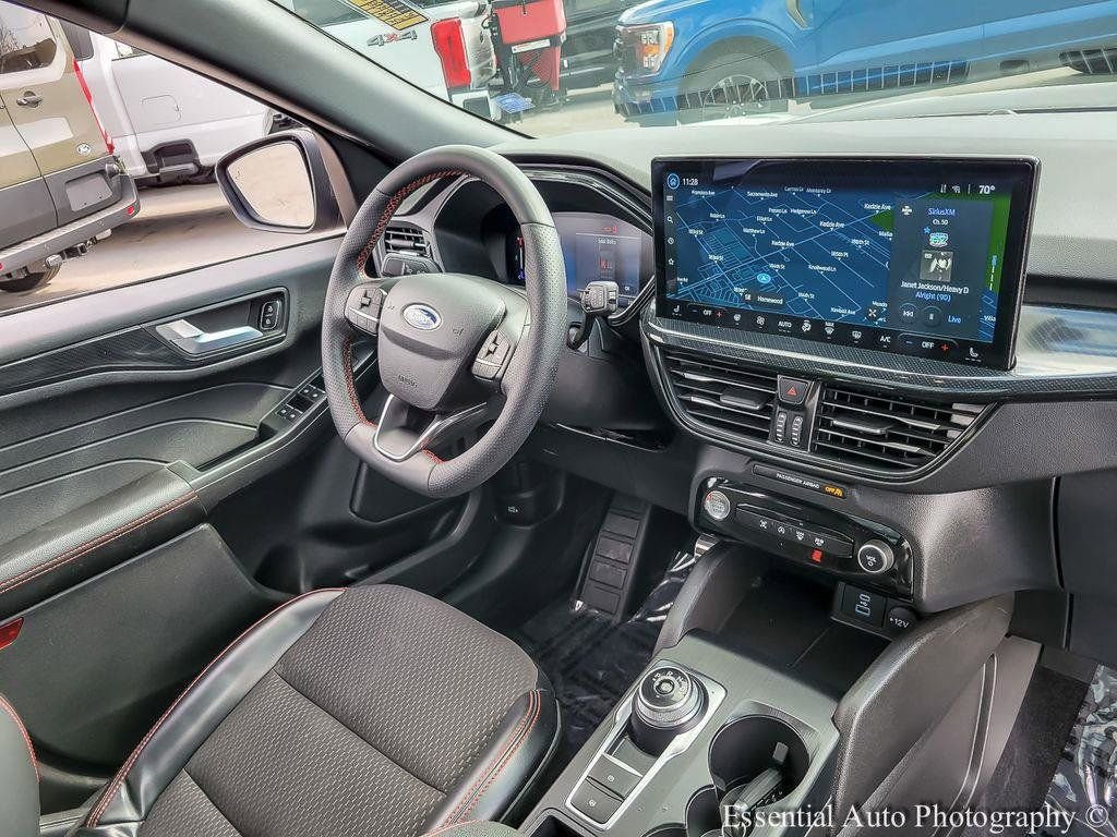 Used 2023 Ford Escape ST-Line w/ Tech Pack #1 image 26