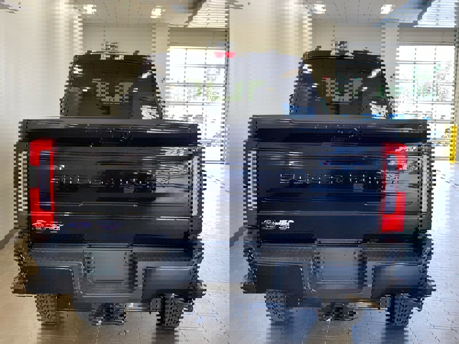 New 2025 Ford F350 Platinum w/ FX4 Off-Road Package image 6