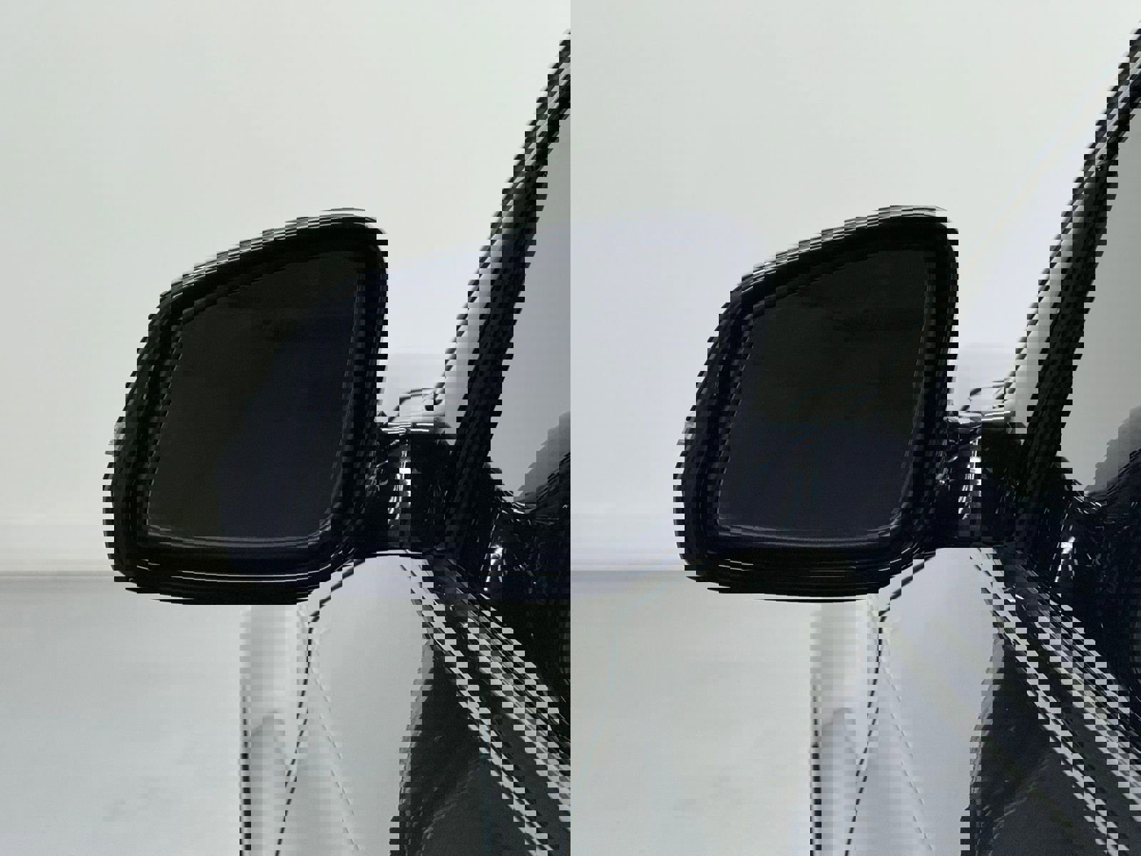 Used 2013 BMW 750Li LWB image 18