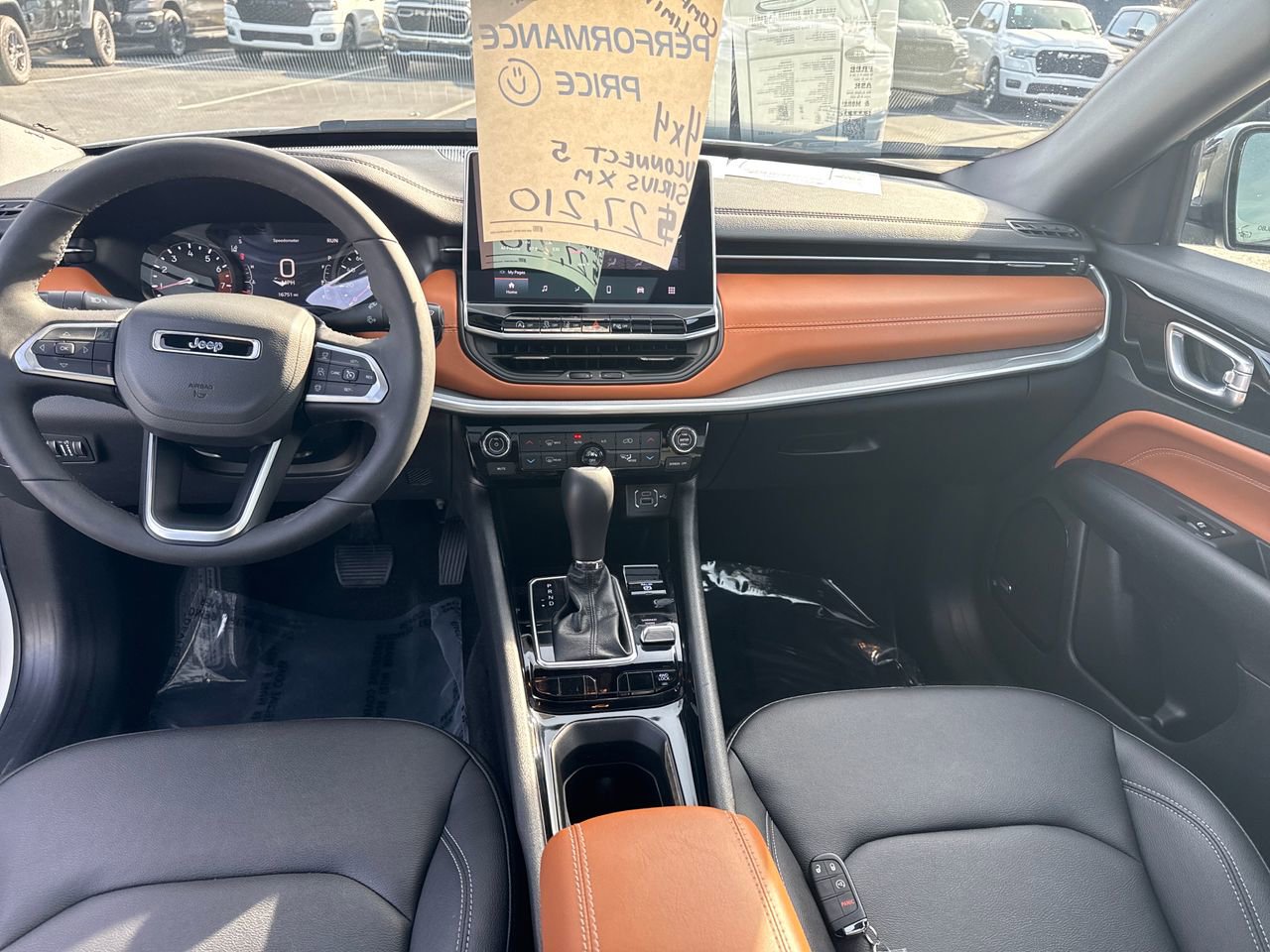 Used 2025 Jeep Compass Limited w/ Sun & Sound Group image 13