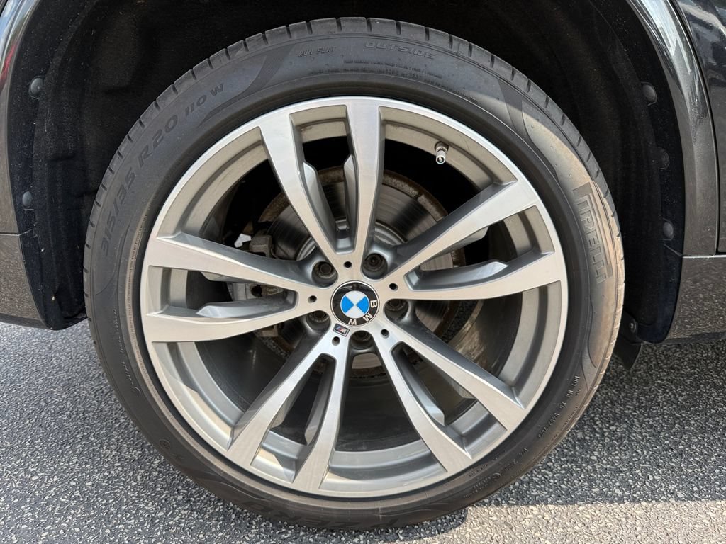 Used 2018 BMW X5 xDrive35i w/ M Sport Package AWD/4WD image 17