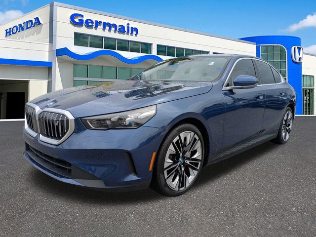 Used 2024 BMW i5 eDrive40i w/ Premium Package RWD image 1