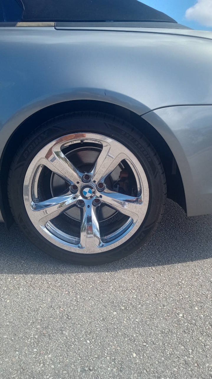 Used 2010 BMW 650i Convertible RWD image 17