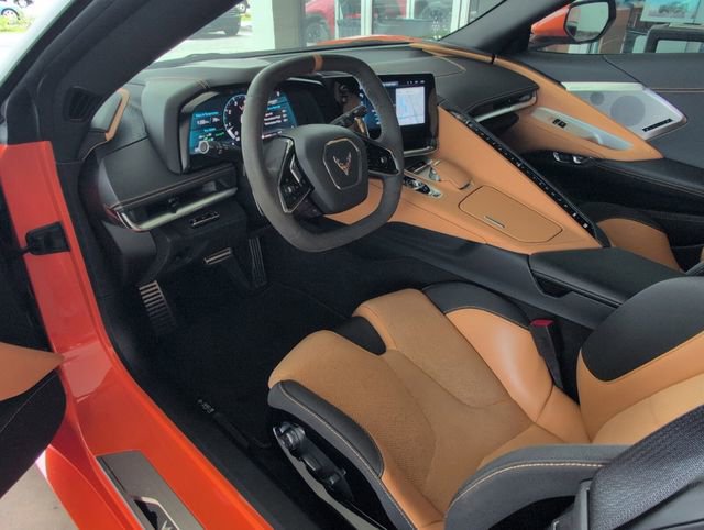 Used 2024 Chevrolet Corvette Stingray Preferred Conv w/ Z51 Performance Package RWD image 10