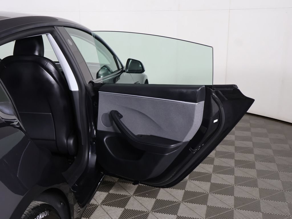 Used 2025 Tesla Model 3 RWD image 27