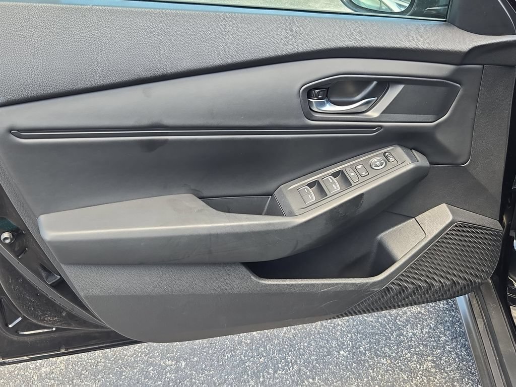 Used 2025 Honda Accord SE image 14