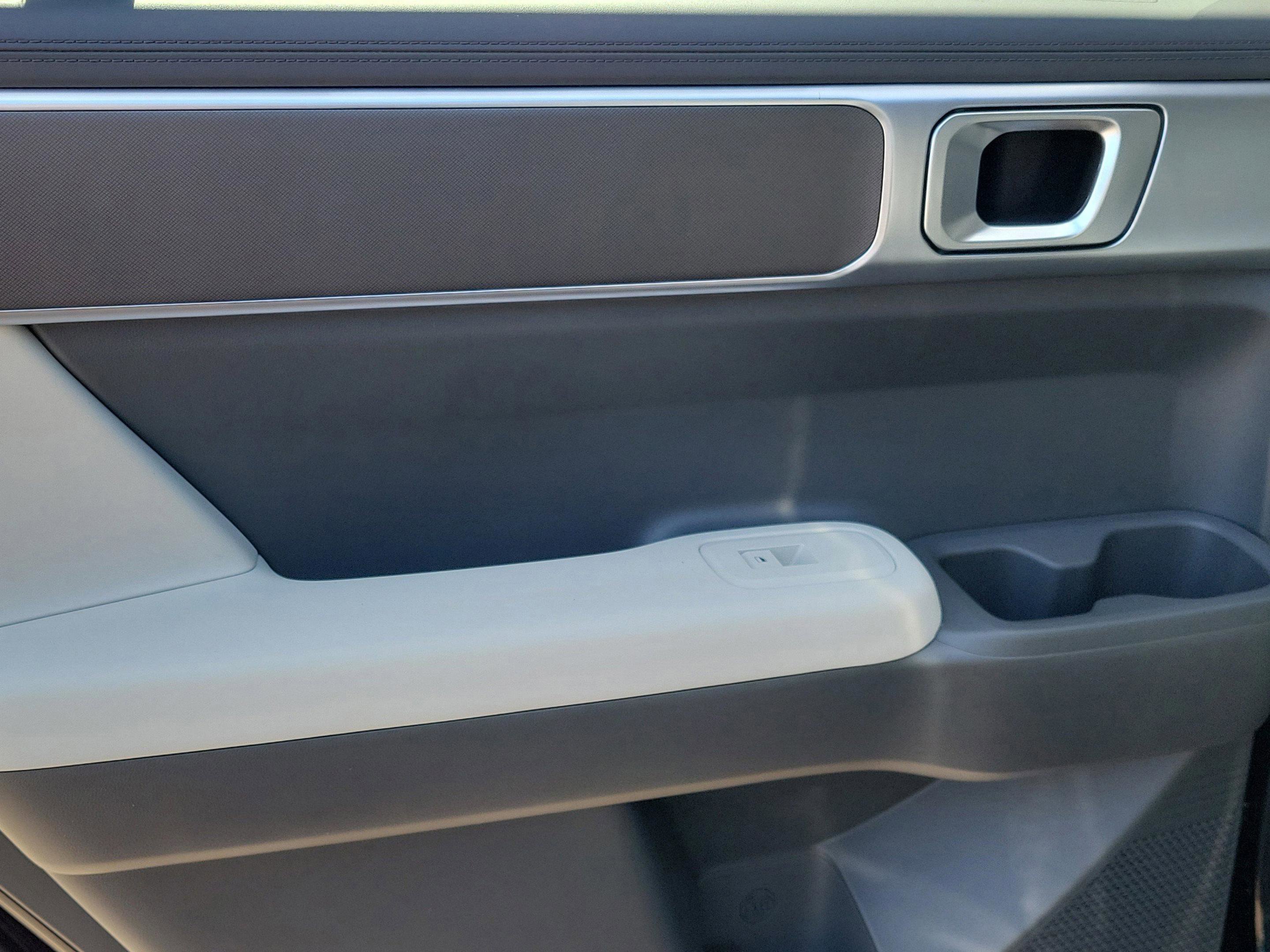 New 2026 Hyundai Santa Fe SE image 7