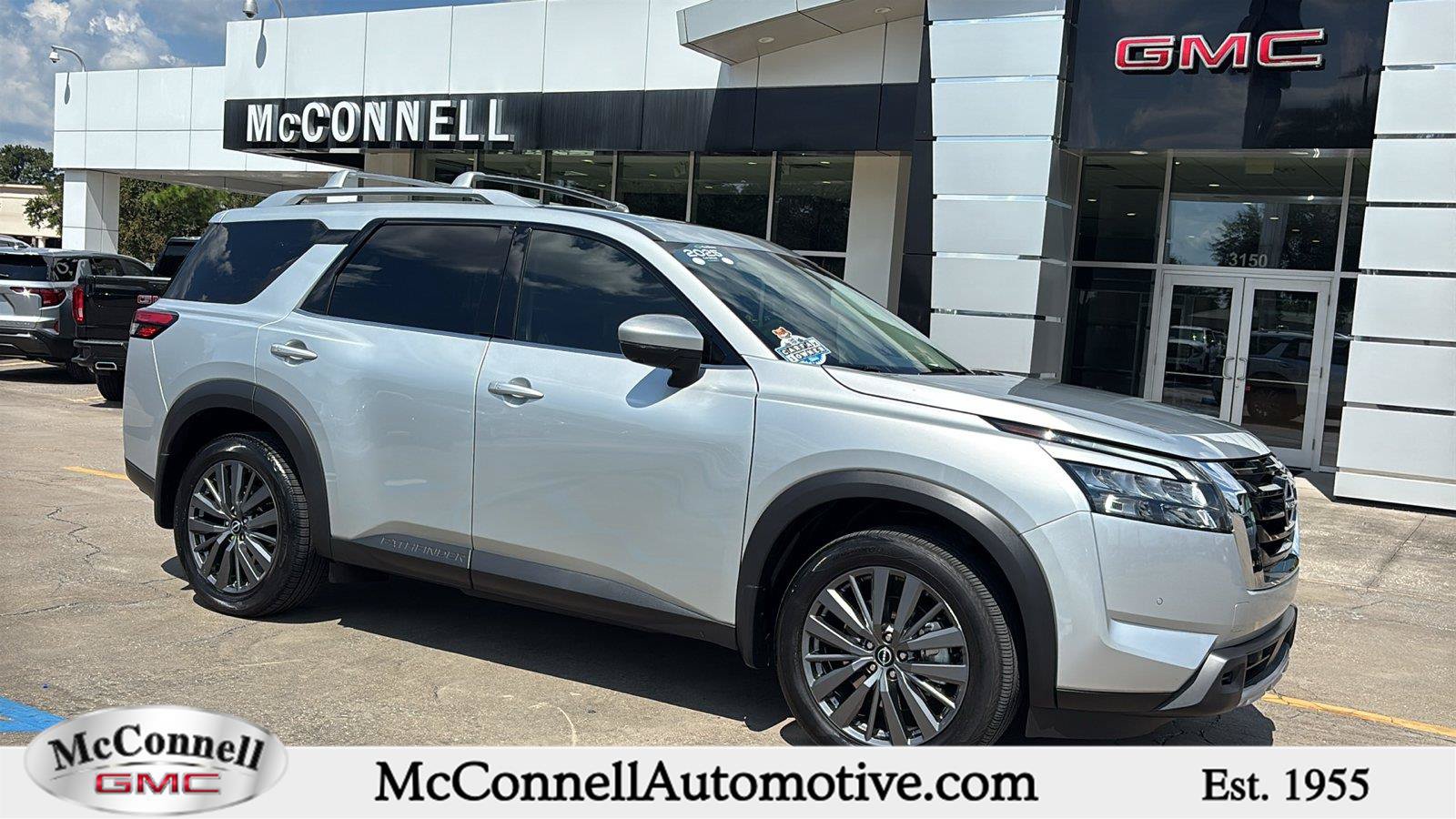 Used 2025 Nissan Pathfinder SL w/ SL Premium Package
