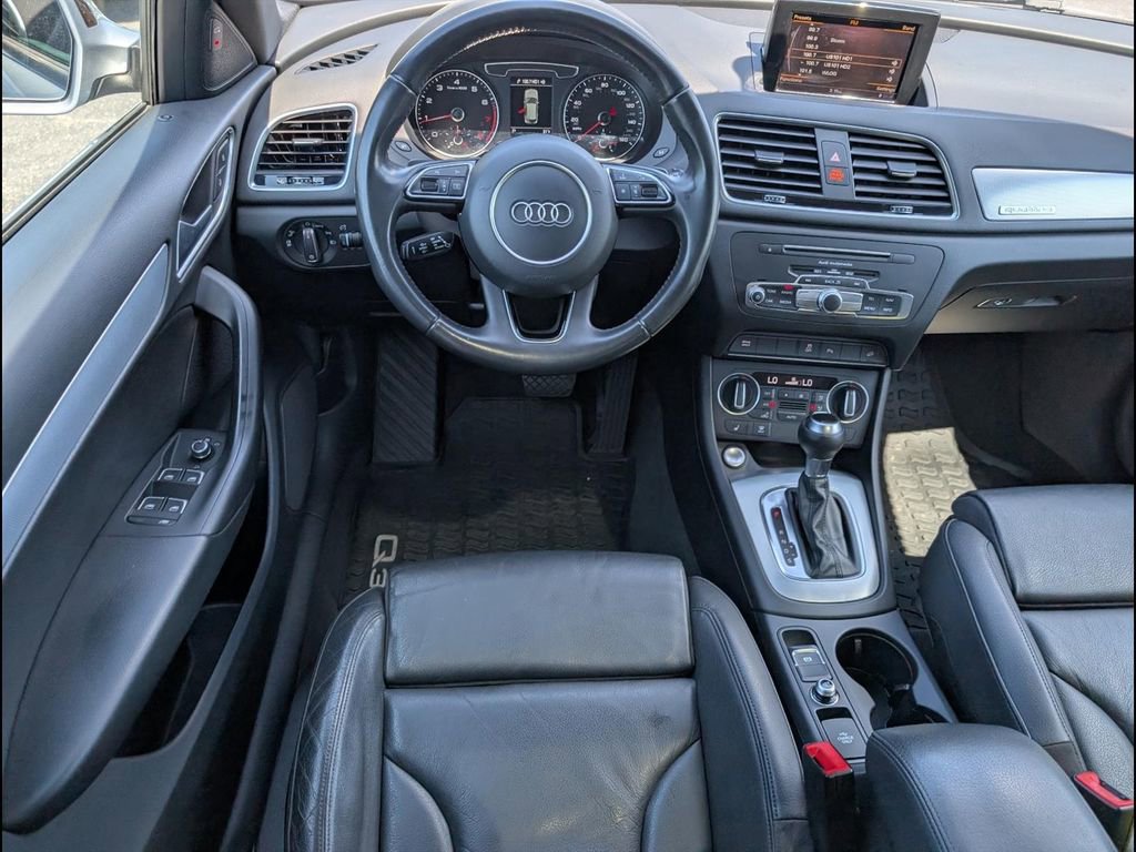Used 2018 Audi Q3 2.0T Premium Plus w/ Premium Plus Package AWD/4WD image 9