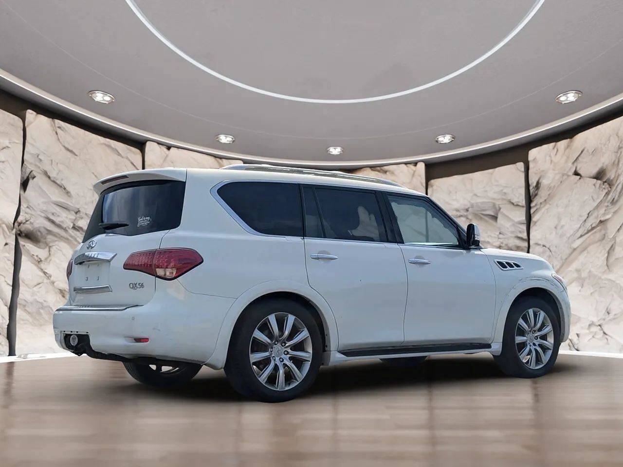 Used 2012 INFINITI QX56 4WD w/ Deluxe Touring Pkg image 14