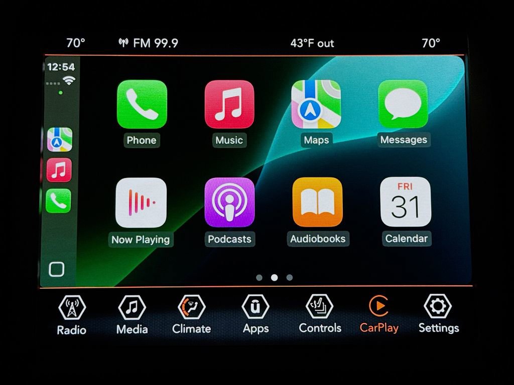 Used 2021 Jeep Cherokee Latitude Lux w/ Comfort/Convenience Group image 14