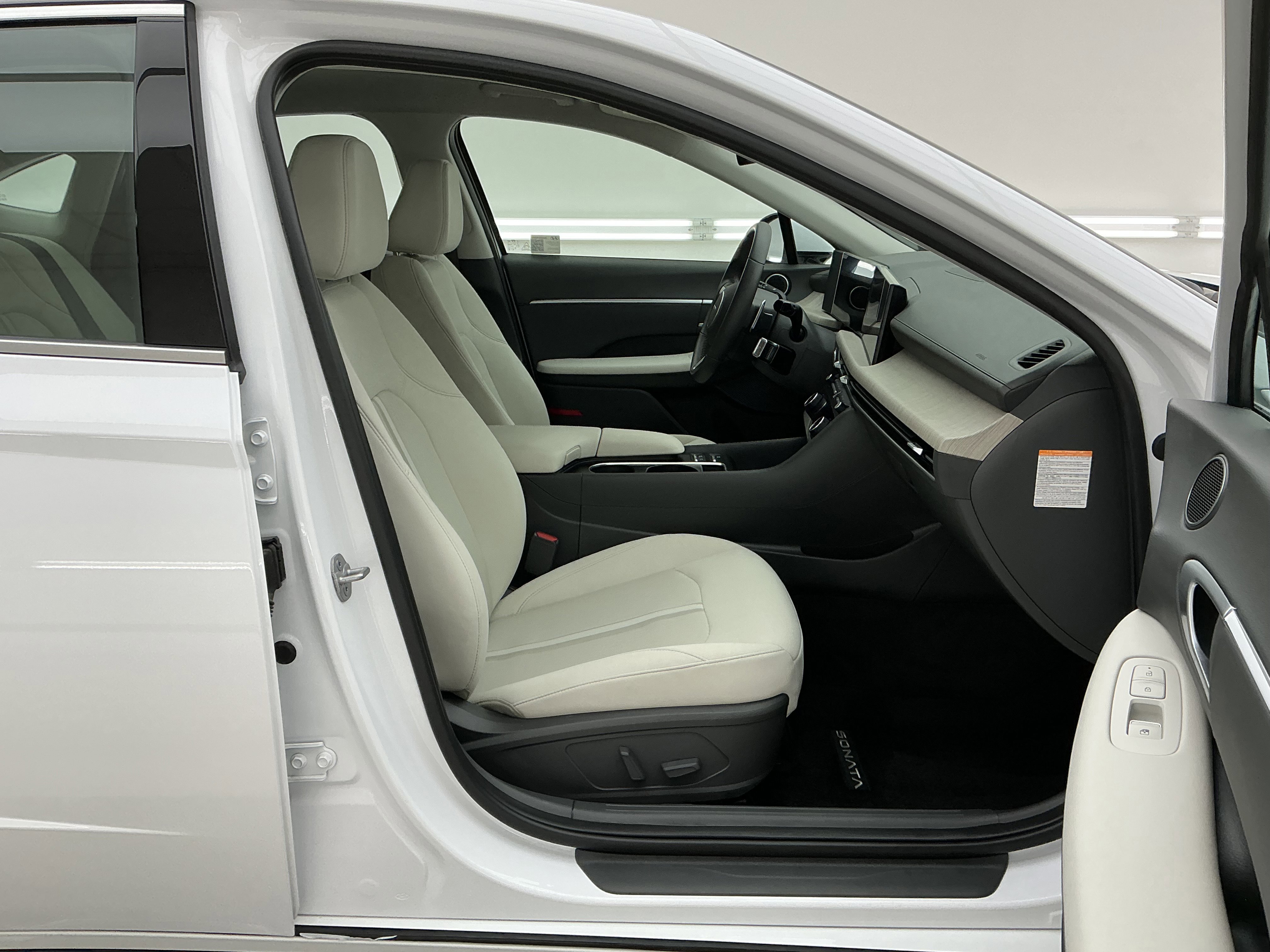 Used 2025 Hyundai Sonata SEL image 25