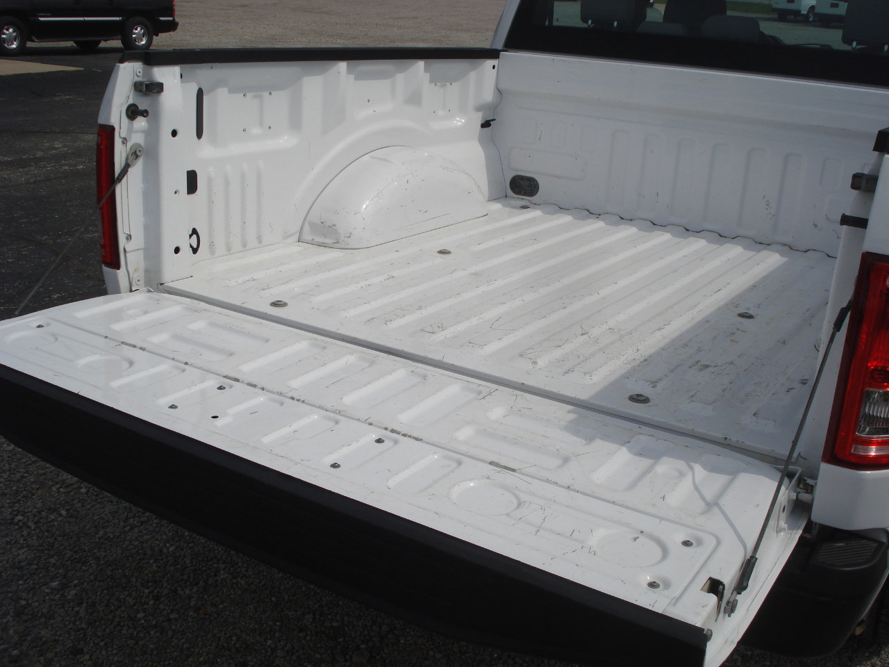 Used 2017 Ford F150 XL w/ Equipment Group 101A Mid image 14
