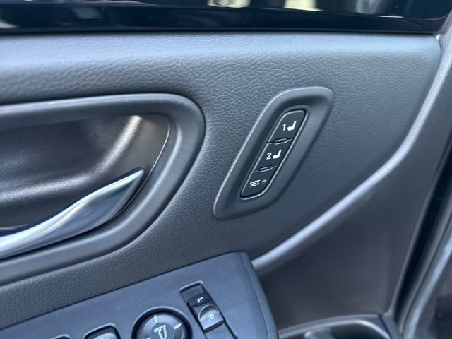 Used 2025 Honda Pilot EX-L image 10