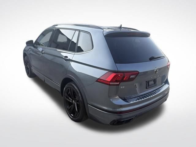 Used 2023 Volkswagen Tiguan SE R-Line FWD image 5