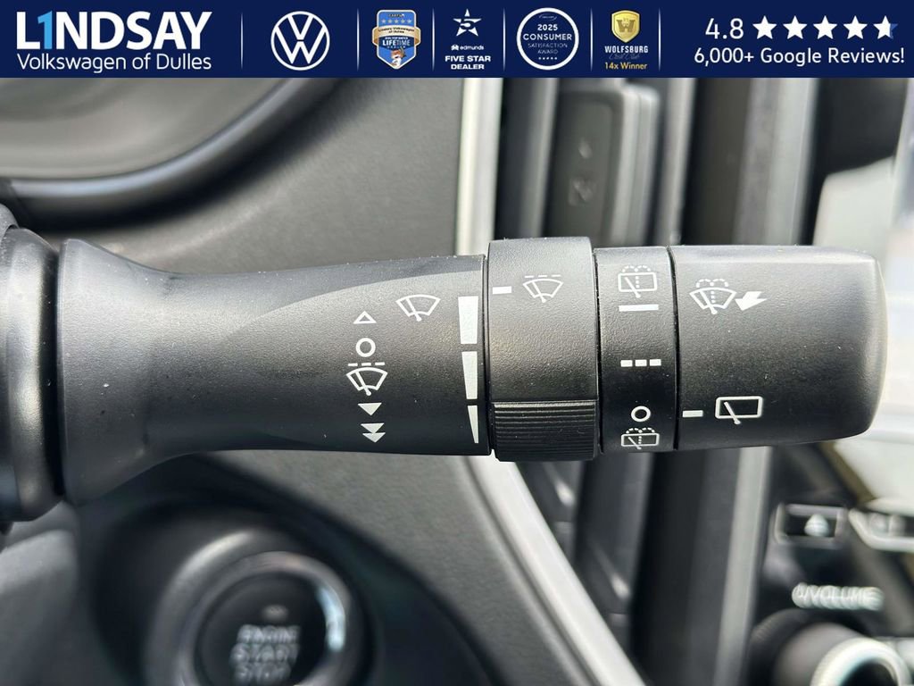 Used 2022 Subaru Crosstrek 2.0i Premium w/ Moonroof Package image 22