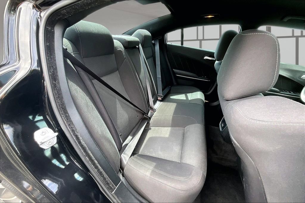 Used 2018 Dodge Charger R/T Scat Pack RWD image 17