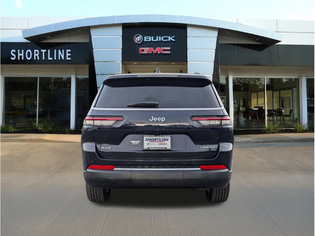 Used 2023 Jeep Grand Cherokee L Limited AWD/4WD image 4