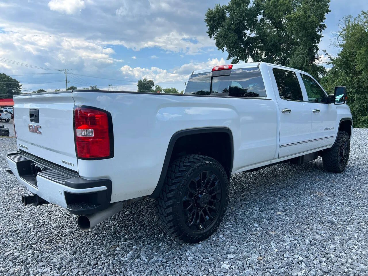 Used 2015 GMC Sierra 3500 Denali w/ Duramax Plus Package AWD/4WD image 8
