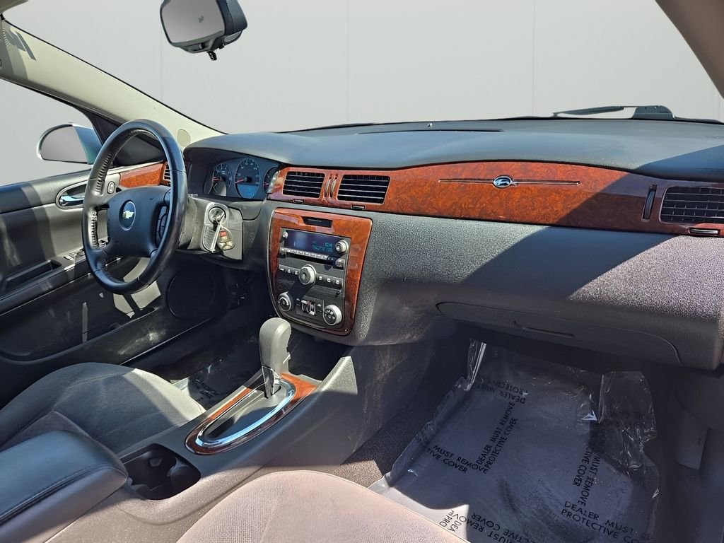 Used 2011 Chevrolet Impala LT image 21